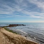 Daire Beachside Apt: Remote Work, *year-round Pool* Benalmádena