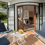 Beachside Apt: Remote Work, *year-round Pool* Benalmádena