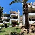 Beachside Apt: Remote Work, *year-round Pool* * Benalmádena