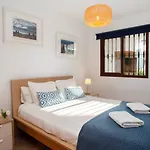 Beachside Apt: Remote Work, *year-round Pool* Daire
